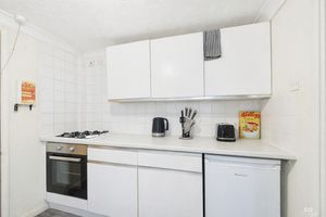 Photo 25- click for photo gallery